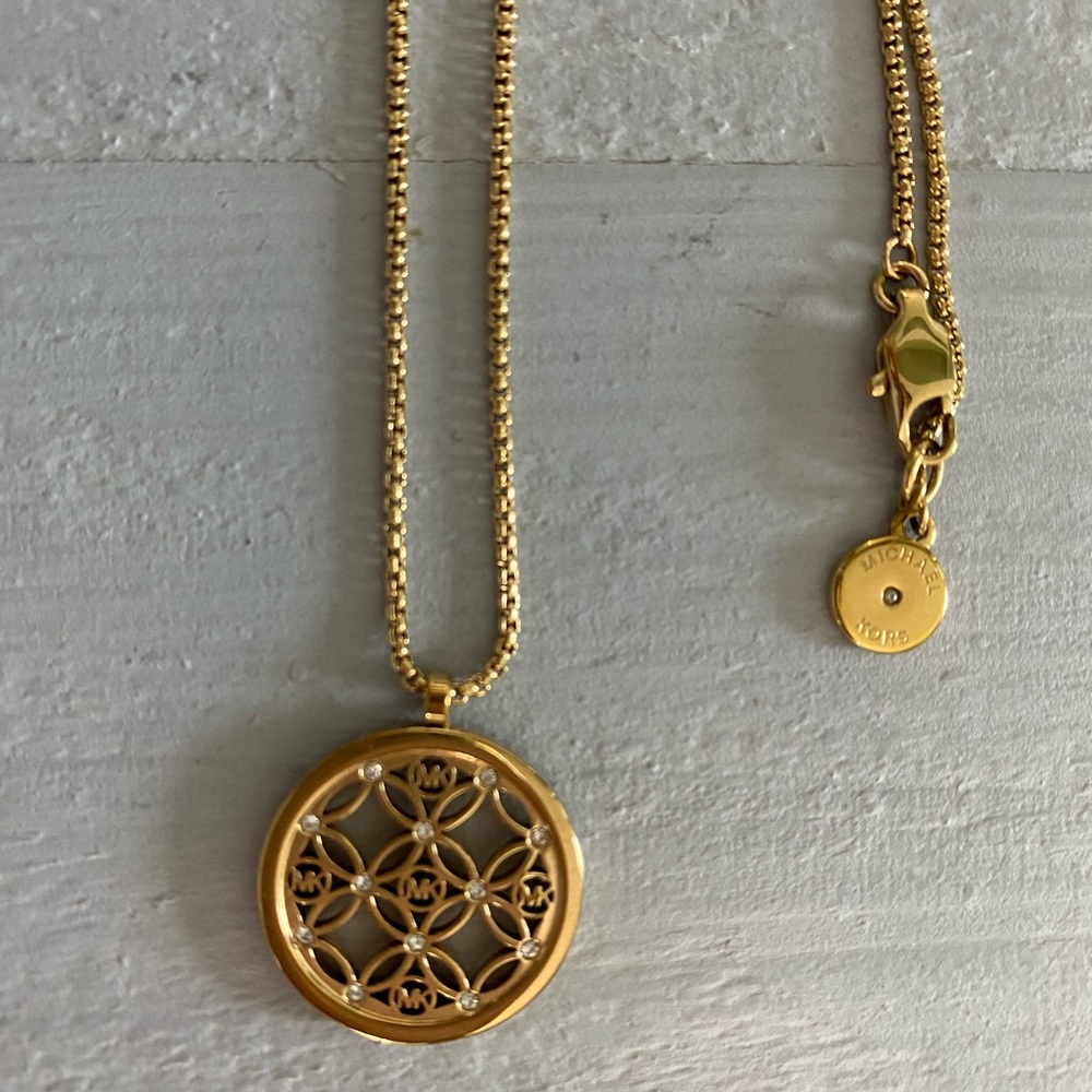 Michael kors necklace.